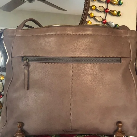 NWT LODIS Lamba Leather Laurel Shoulder Tote Bag w/ Dust Cover - Picture 3 of 9